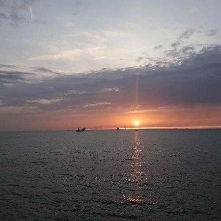 Lesembruns Hotel Le Havre Ngoại thất bức ảnh